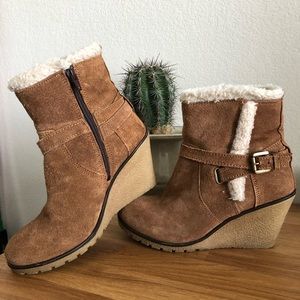 Sketchers Faux Sherpa Lined Bootie Wedges
